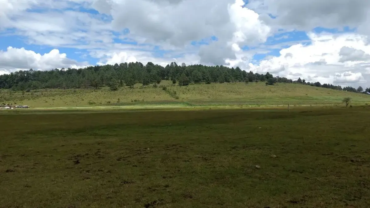 Terreno en venta en Valle de Bravo, Valle de Bravo — foto 1 de 11