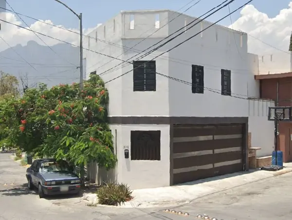 Casa en venta en Residencial Cuauhtémoc, Santa Catarina — foto 2 de 14