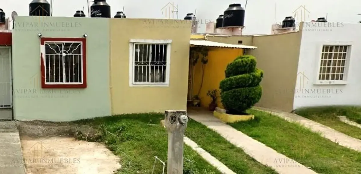 Casa en venta en Valle Dorado, Tlajomulco de Zúñiga — foto 1 de 15