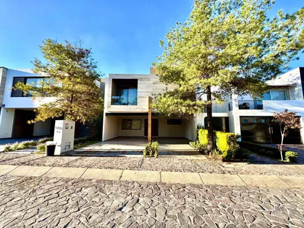 Casa en venta en La Campiña del Bosque, León — foto 2 de 18
