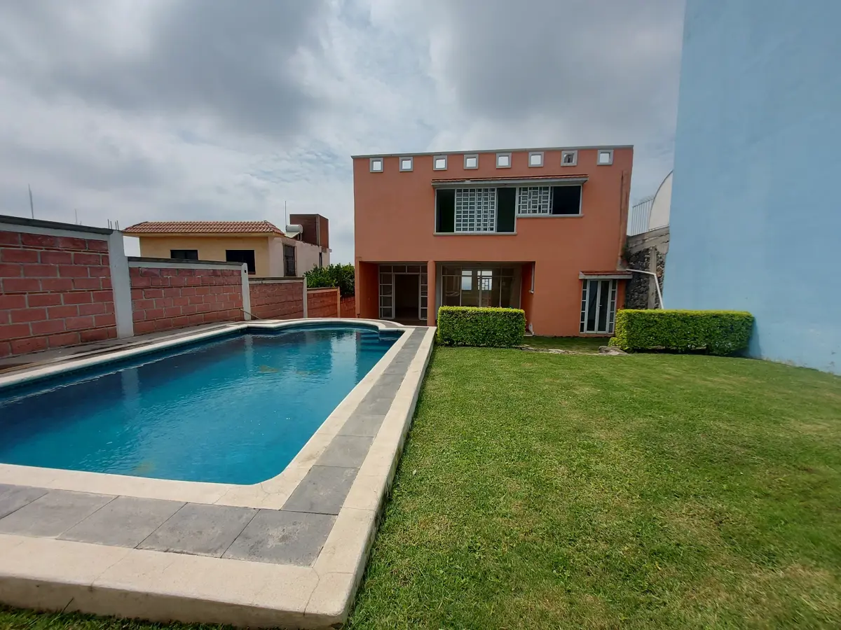 Casa en venta en Valle de Oaxtepec, Tlayacapan — foto 1 de 25