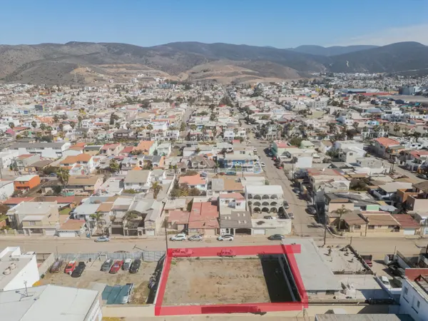Terreno en renta en Valle Dorado, Ensenada — foto 2 de 7