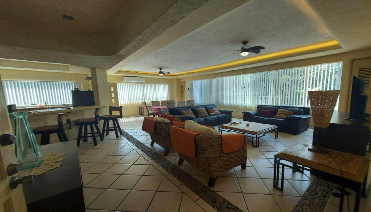 Casa en venta en Club Deportivo, Acapulco de Juárez — foto 1 de 27