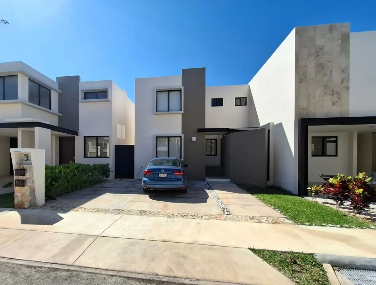 Casa en renta en Conkal, Conkal — foto 1 de 32