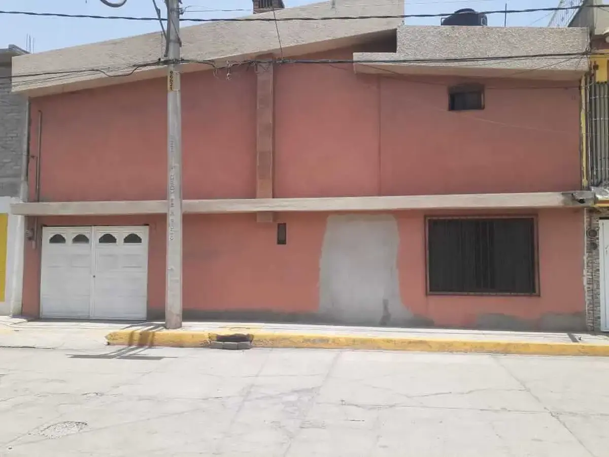 Casa en venta en Alfredo del Mazo, Ixtapaluca — foto 1 de 16