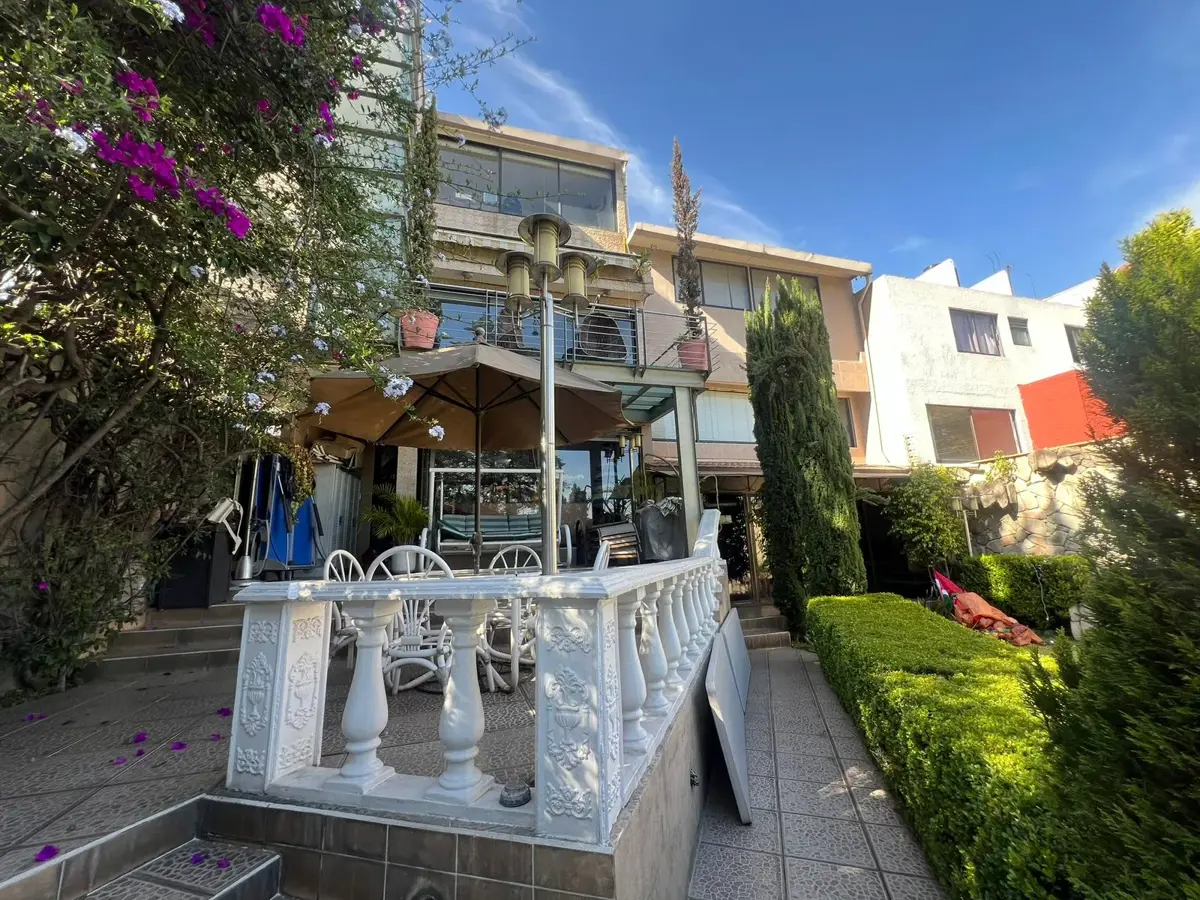 Casa en venta en Parques de la Herradura, Huixquilucan — foto 1 de 57