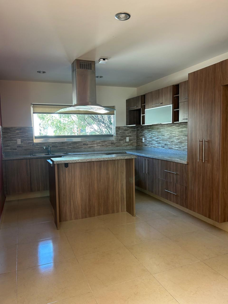 Casa en venta en Cañadas del Lago, Corregidora — foto 2 de 18