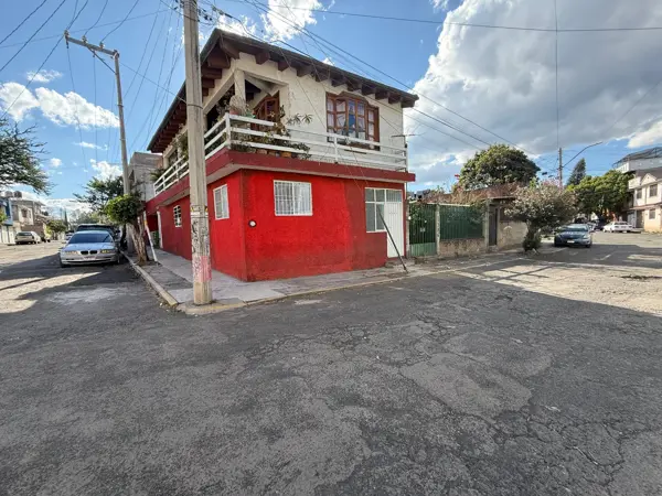 Casa en venta en Eduardo Ruiz, Morelia — foto 2 de 35
