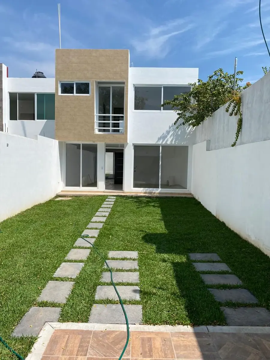 Casa en venta en Ampliación Hermenegildo Galeana, Cuautla — foto 1 de 18