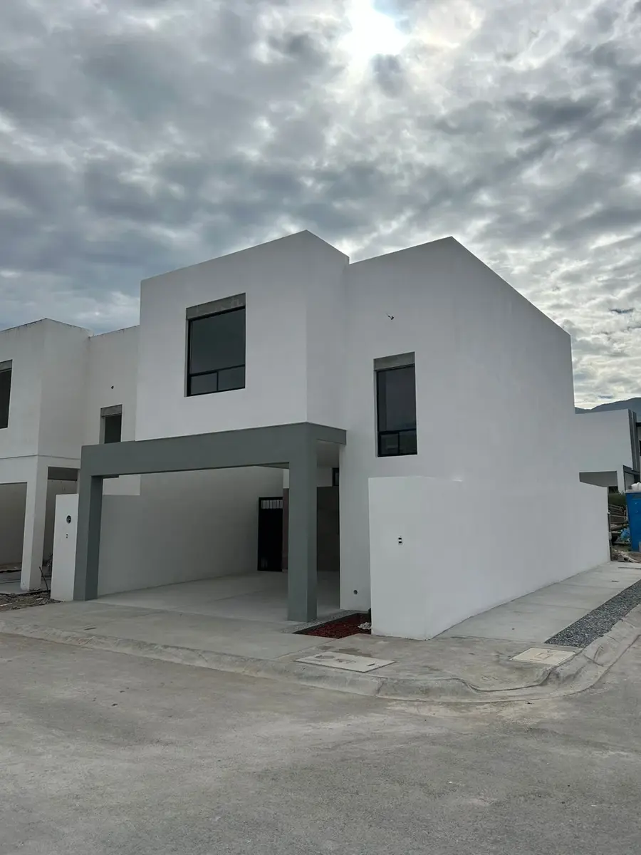 Casa en venta en Nuevo Mirasierra, Saltillo — foto 1 de 15