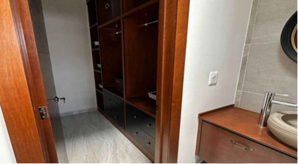 Casa en venta en Huentitan El Alto, Guadalajara — foto 2 de 12