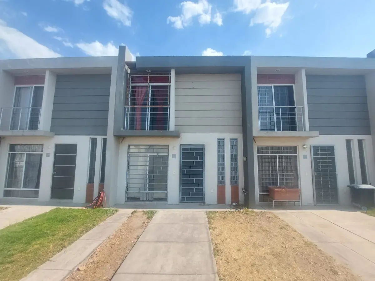 Casa en renta en Belcanto, Tlajomulco de Zúñiga — foto 1 de 11