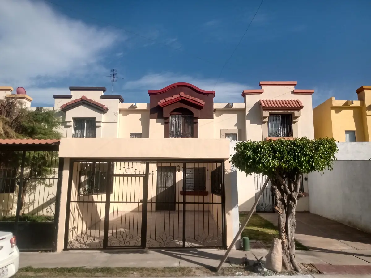 Casa en renta en Urbi Quinta Montecarlo, Tonalá — foto 1 de 26