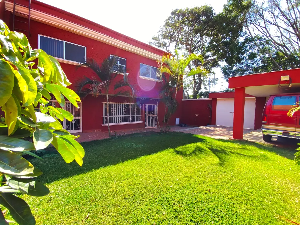 Casa en venta en Vista Hermosa, Cuernavaca — foto 1 de 29