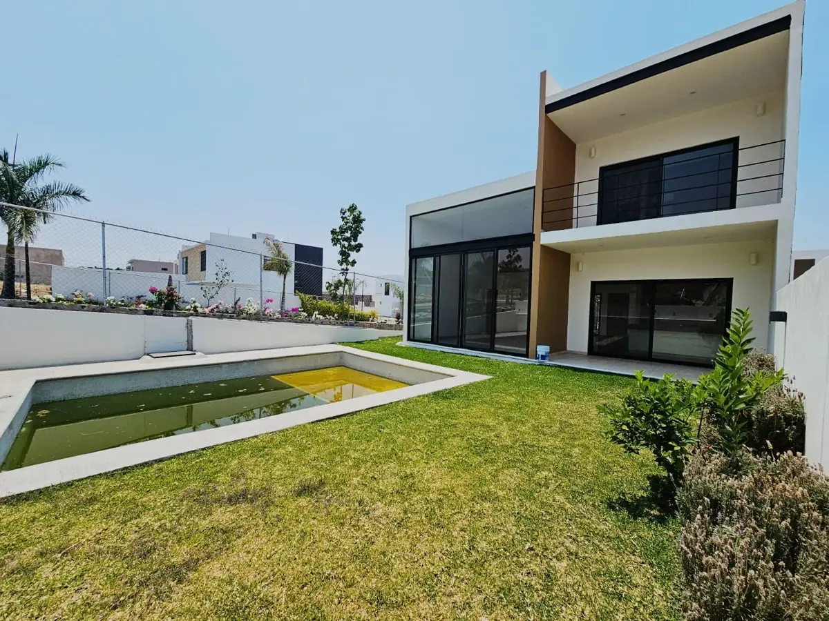 Casa en venta en Lomas de Cocoyoc, Atlatlahucan — foto 1 de 17