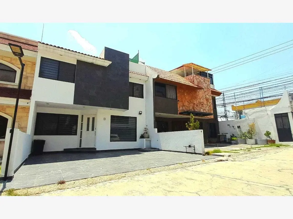 Casa en renta en La Rivera, San Andrés Cholula — foto 1 de 15
