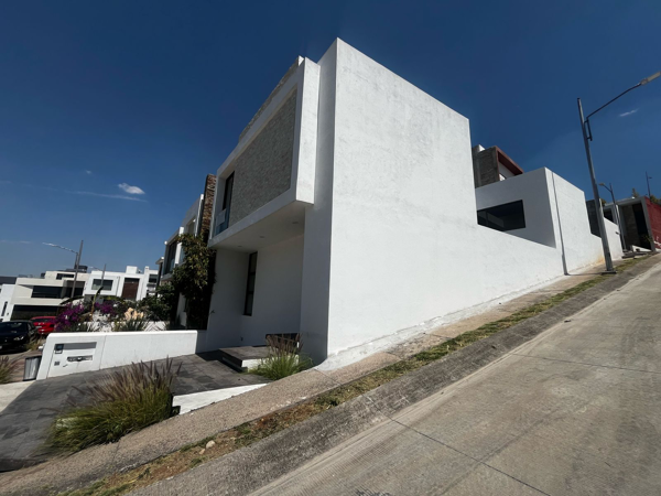 Casa en venta en Montaña Monarca I, Morelia — foto 3 de 37