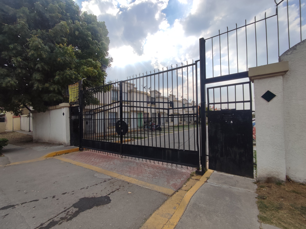 Casa en venta en Valle San Pedro Urbi Villa del Campo, Tecámac — foto 1 de 25
