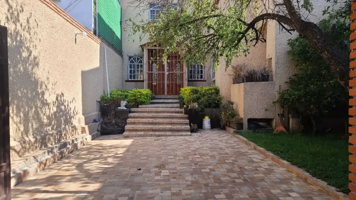 Casa en venta en San Lorenzo Atemoaya, Xochimilco — foto 1 de 17