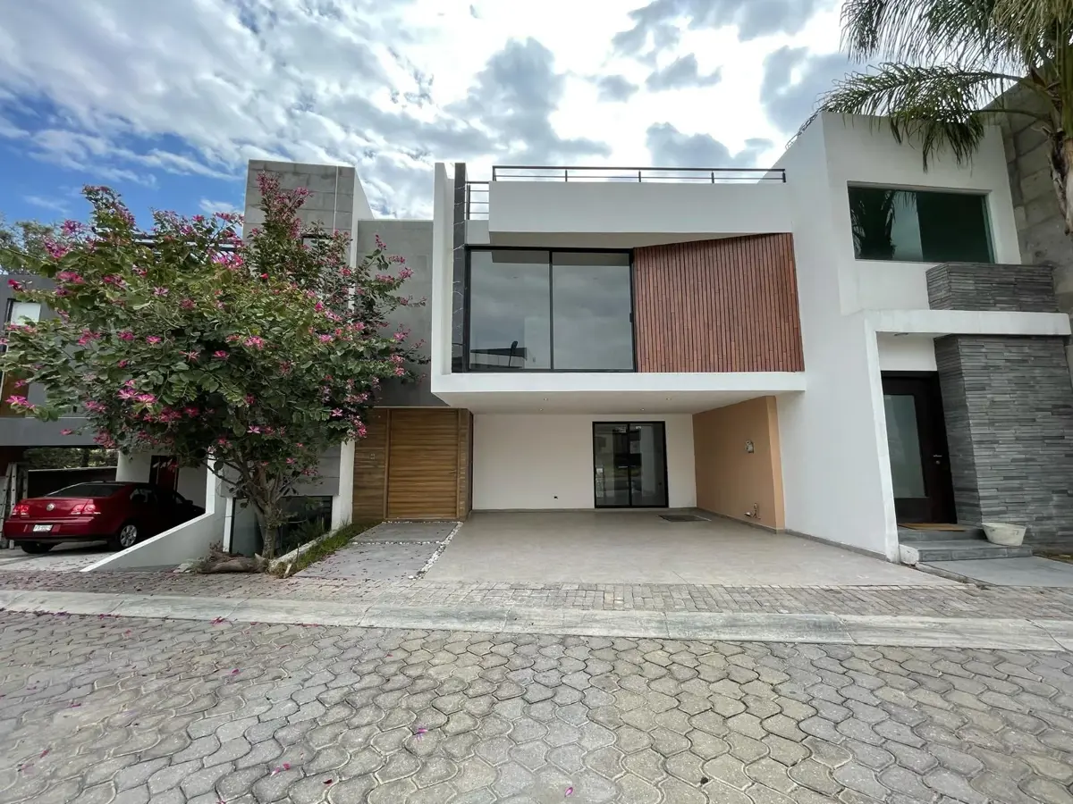 Casa en renta en Lomas de Angelópolis II, San Andrés Cholula — foto 1 de 75