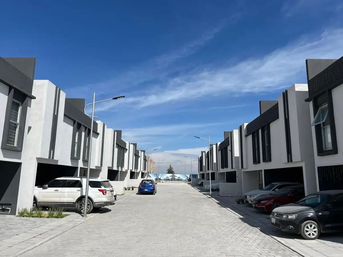 Casa en venta en San Bernardino Tlaxcalancingo, San Andrés Cholula — foto 1 de 20