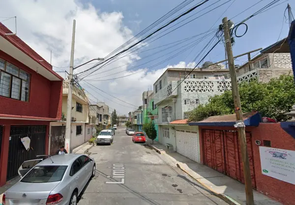 Casa en venta en Miguel de la Madrid Hurtado, Iztapalapa — foto 3 de 5