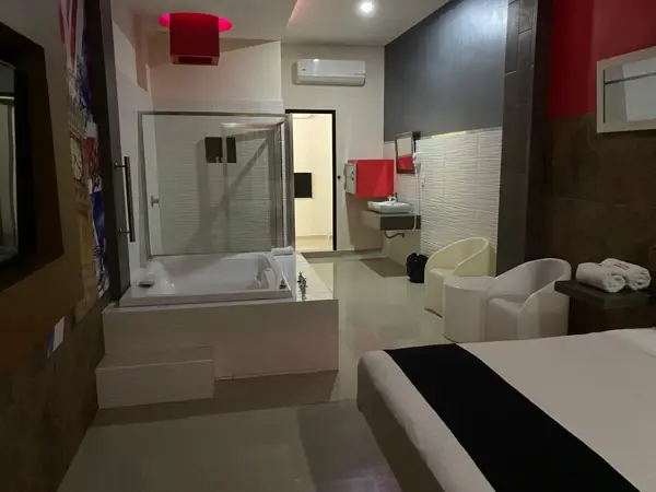 Hotel en venta en Luis Echeverria Álvarez, Boca del Río — foto 3 de 18