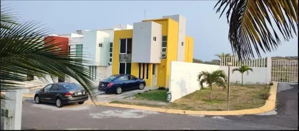 Casa en venta en Banus, Alvarado — foto 2 de 13