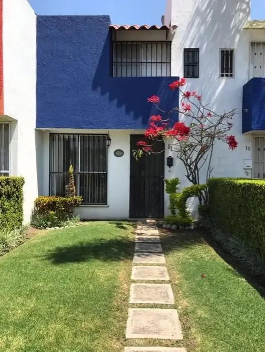Casa en venta en Lomas de Tzompantle, Cuernavaca — foto 1 de 11