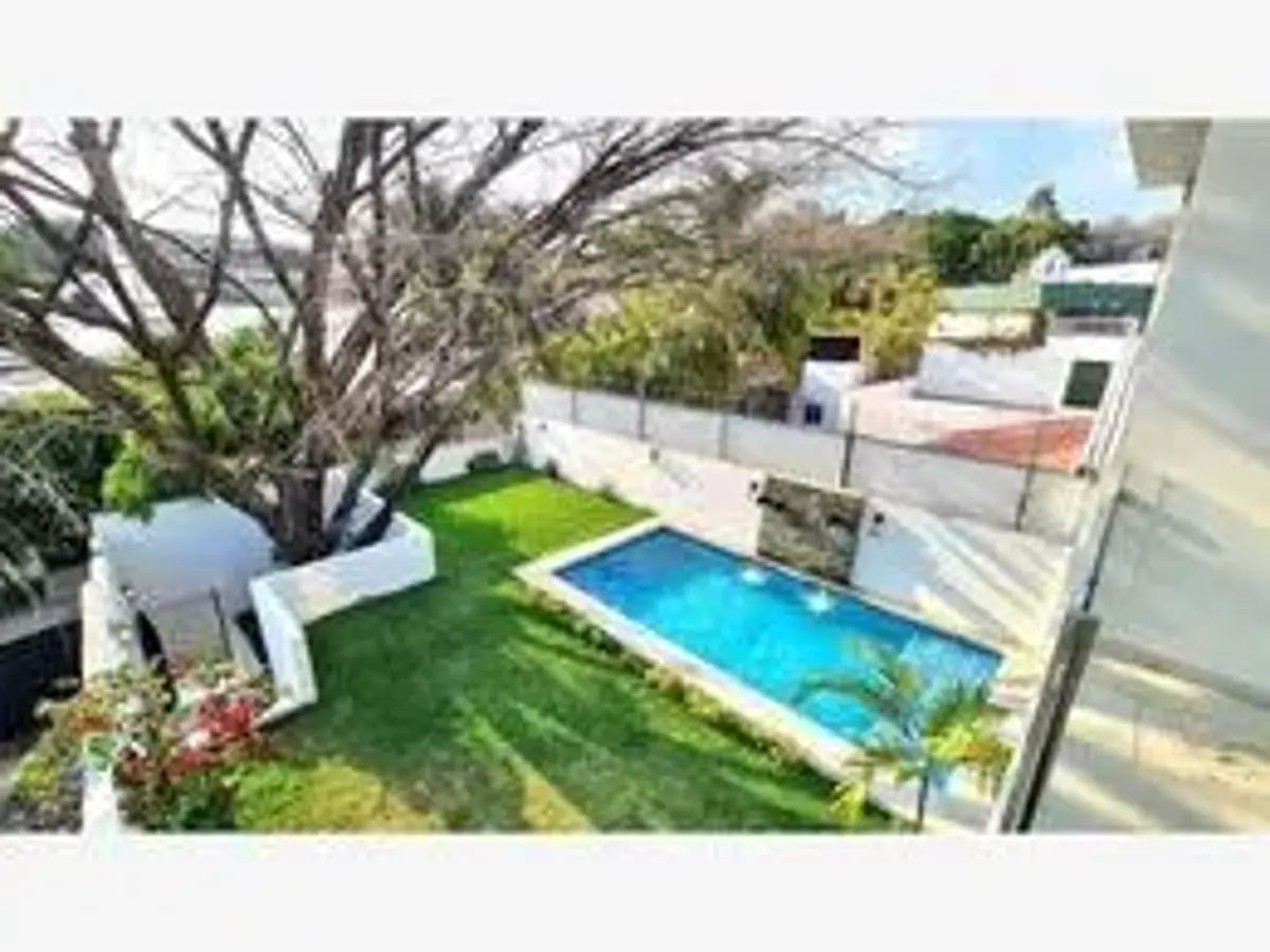 Casa en venta en Vista Hermosa, Cuernavaca — foto 1 de 34