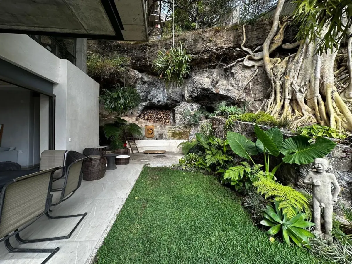 Casa en venta en La Cañada, Cuernavaca — foto 1 de 25