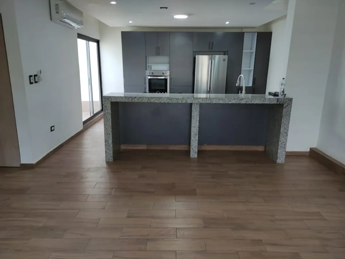 Departamento en renta en Navarro, Torreón — foto 1 de 9