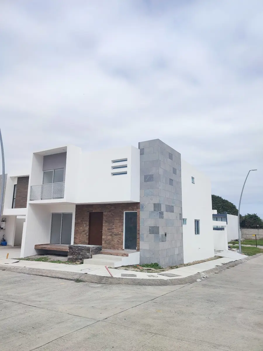 Casa en venta en Lomas del Dorado, Boca del Río — foto 1 de 14