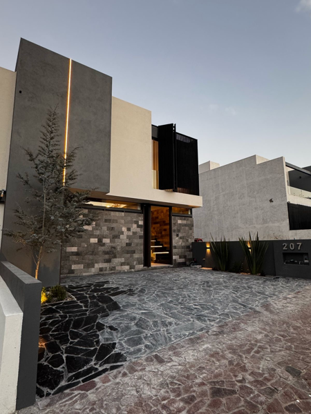 Casa en venta en Bosque Monarca, Morelia — foto 2 de 14