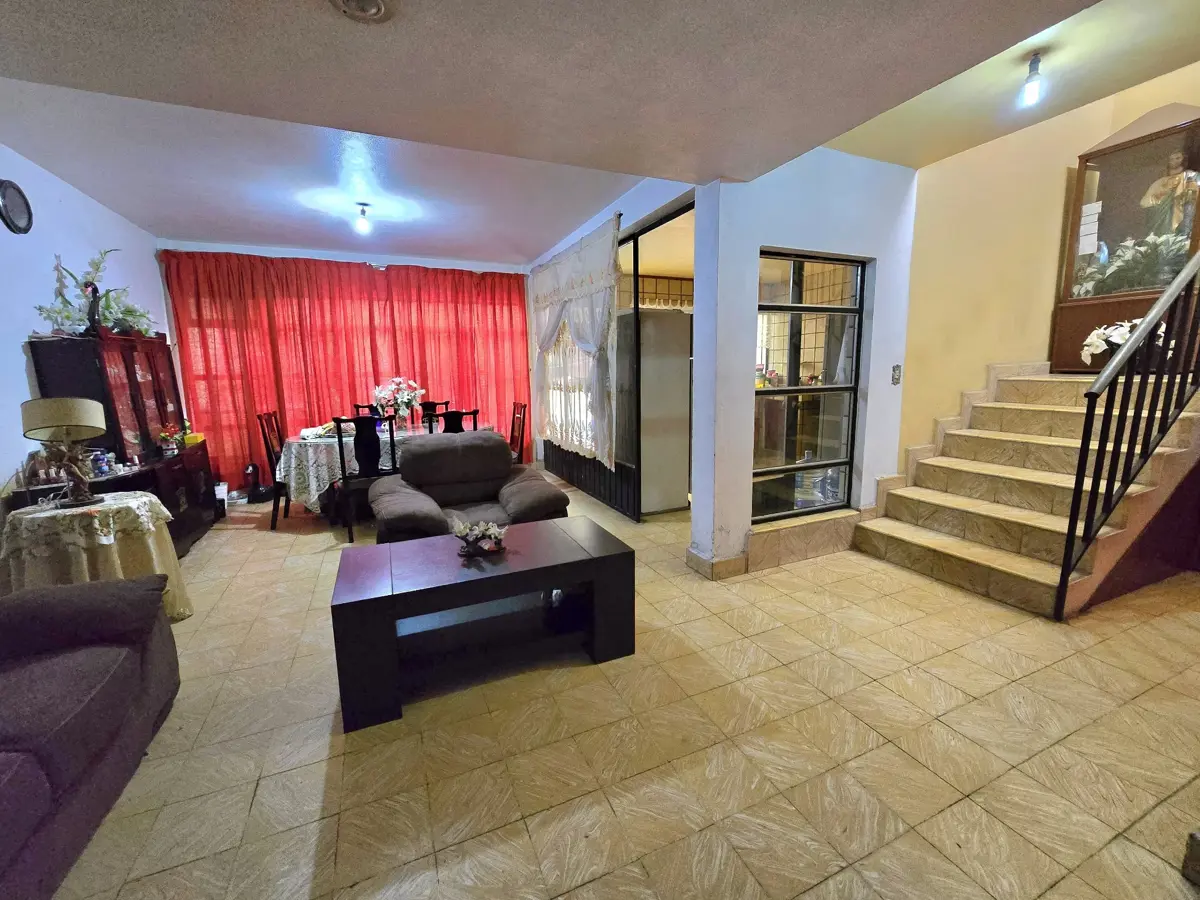 Casa en venta en Vasco de Quiroga, Morelia — foto 1 de 17