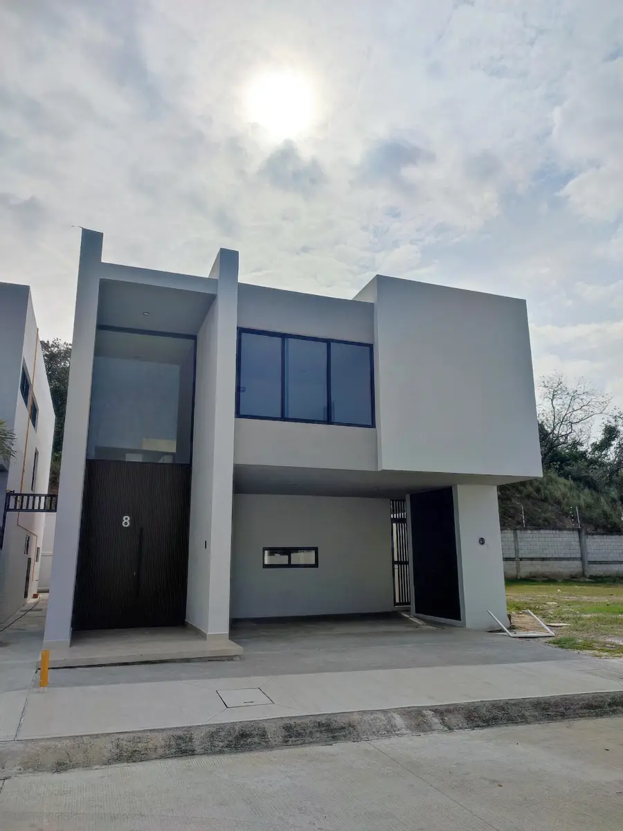 Casa en venta en Lomas del Dorado, Boca del Río — foto 1 de 17