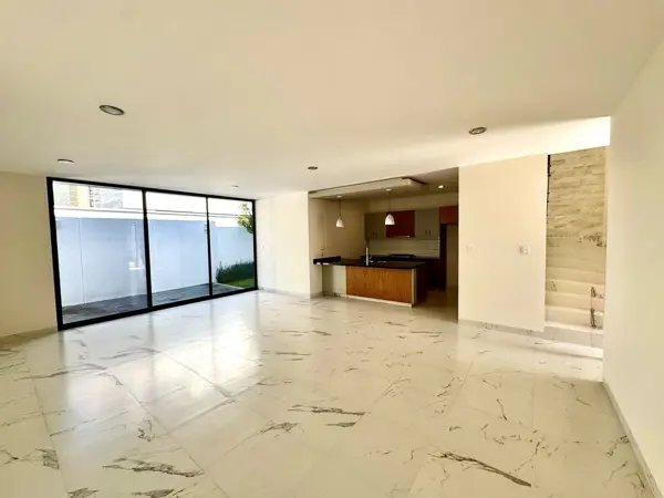 Casa en venta en Paseos del Molino, León — foto 3 de 13