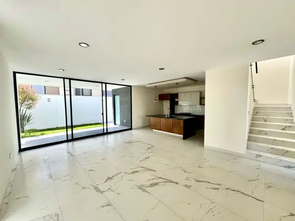Casa en venta en Paseos del Molino, León — foto 3 de 13