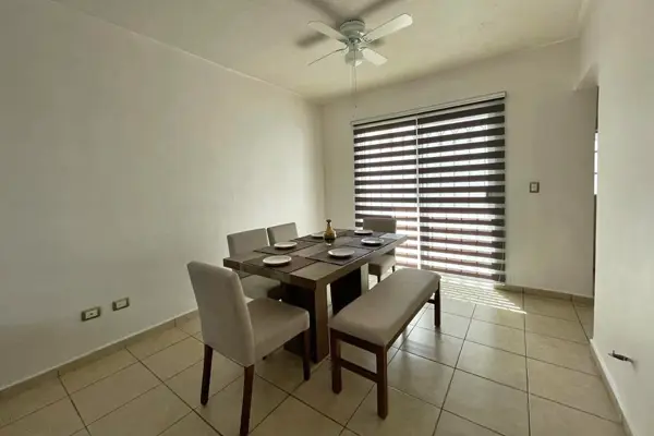 Casa en renta en Lomas del Valle, Ramos Arizpe — foto 3 de 13