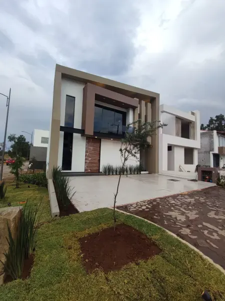 Casa en venta en Bosque Monarca, Morelia — foto 3 de 31