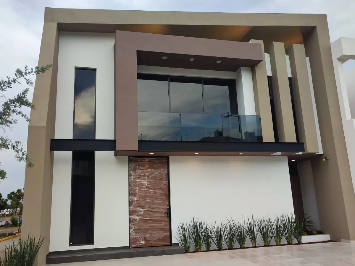 Casa en venta en Bosque Monarca, Morelia — foto 1 de 31