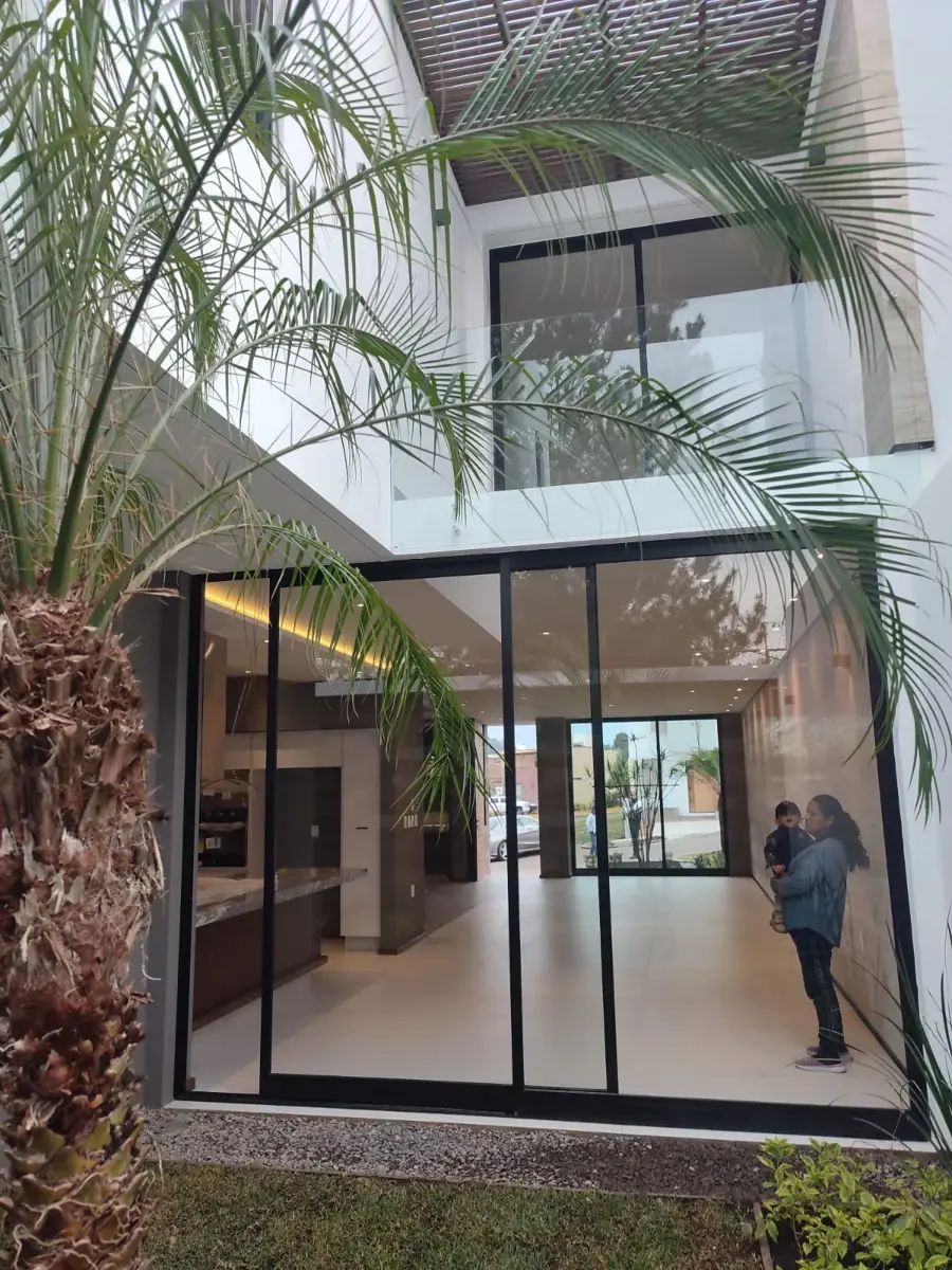 Casa en venta en Bosque Monarca, Morelia — foto 1 de 32