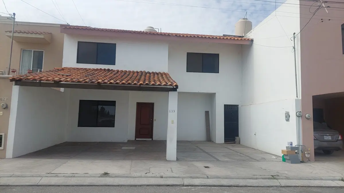 Casa en renta en Residencial los Reales, Saltillo — foto 1 de 31