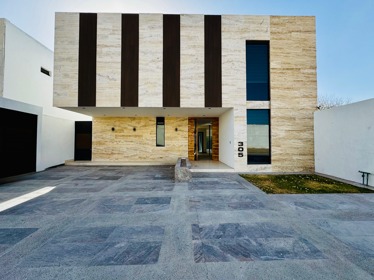 Casa en venta en Real del Nogalar, Torreón — foto 1 de 20