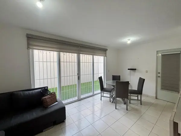 Casa en venta en Los Parques, García — foto 3 de 30