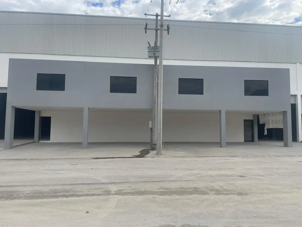 Bodega en renta en Industrial Santa Catarina, Santa Catarina — foto 1 de 13