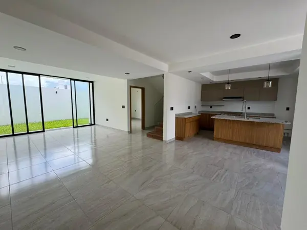 Casa en venta en Lomas de la Rioja, Alvarado — foto 3 de 7