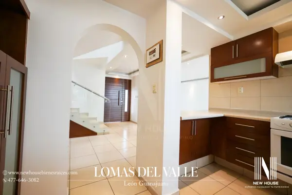 Casa en venta en Lomas del Valle, León — foto 3 de 14