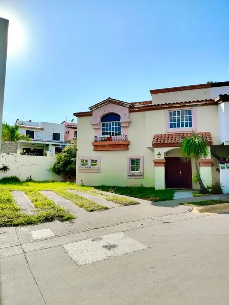 Casa en venta en Montebello, Culiacán — foto 1 de 19
