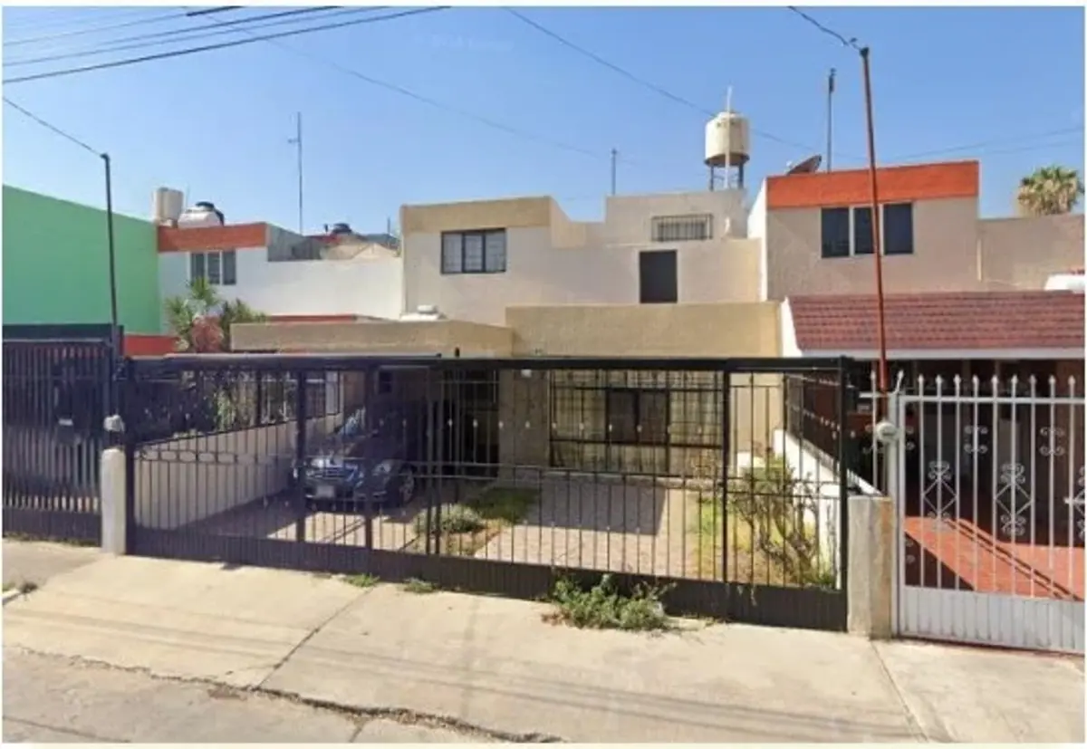 Casa en venta en Jardines Alcalde, Guadalajara — foto 1 de 11